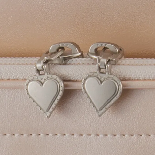 グラデーションに輝くハート