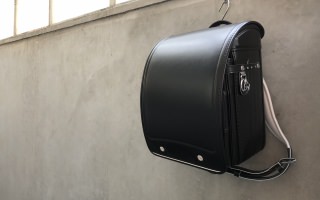 軽さが自慢のシンプルクラリーノモデル「DreamCREW~ドリームクルー~」