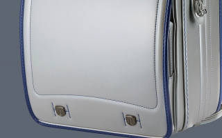 シルバーのランドセルは目立つ？シルバーのランドセルの魅力を紹介