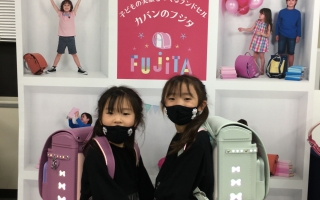 ランドセルは誰が買うケースが多い?円満に決める方法をご紹介