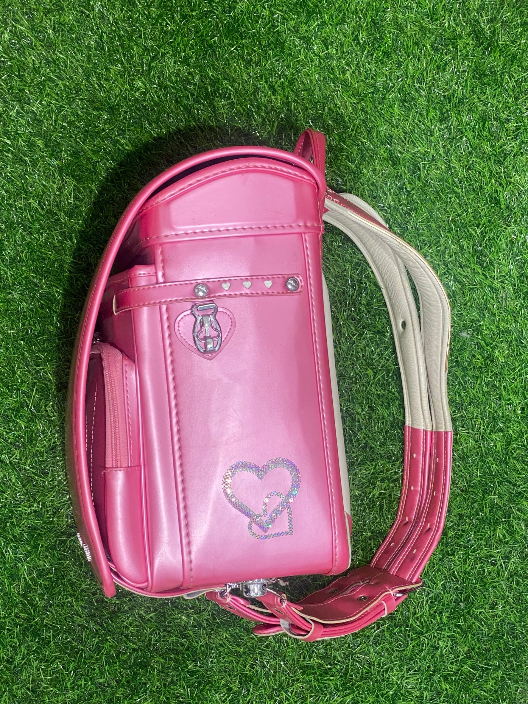 チェリーピンクランドセルは人気！女の子にピッタリなランドセル選びの  